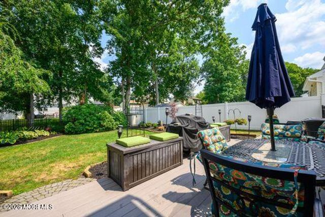 18 Standish Drive, Howell, NJ 07731