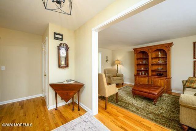 18 Standish Drive, Howell, NJ 07731