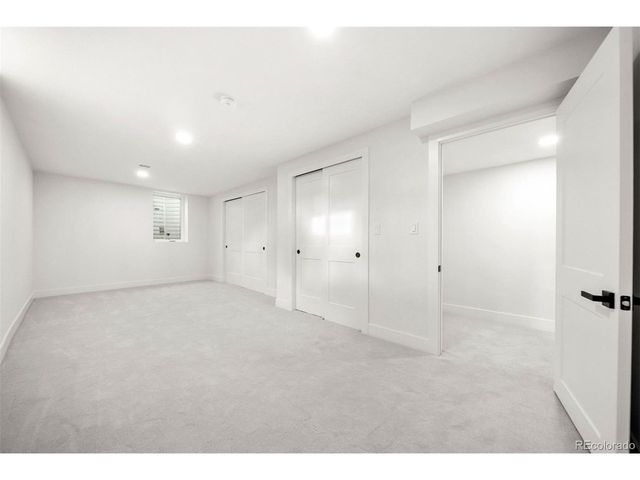 6769 S Foresthill St, Littleton, CO 80120