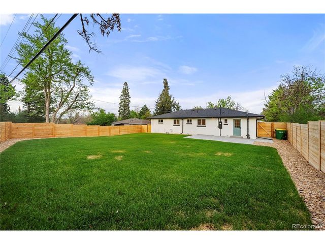 6769 S Foresthill St, Littleton, CO 80120