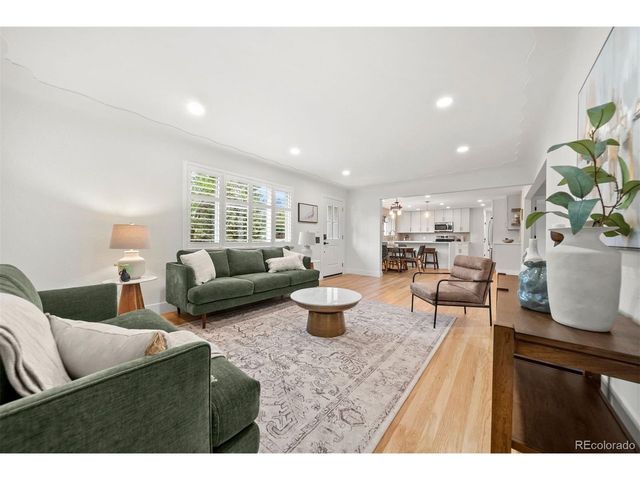 6769 S Foresthill St, Littleton, CO 80120