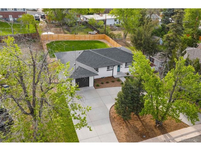 6769 S Foresthill St, Littleton, CO 80120