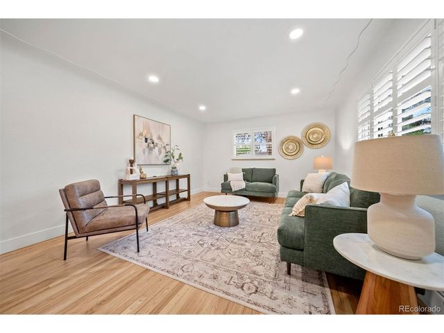 6769 S Foresthill St, Littleton, CO 80120