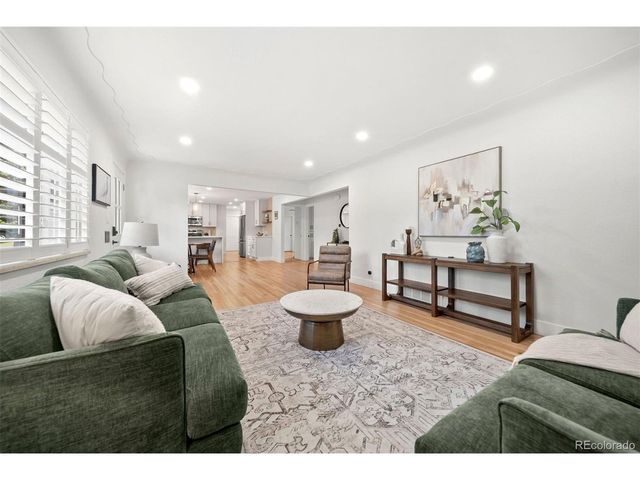 6769 S Foresthill St, Littleton, CO 80120