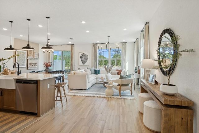 192 SE Birch Terrace 315, Stuart, FL 34997