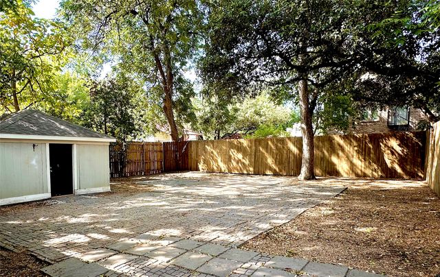 5027 Stoneleigh Avenue, Dallas, TX 75235