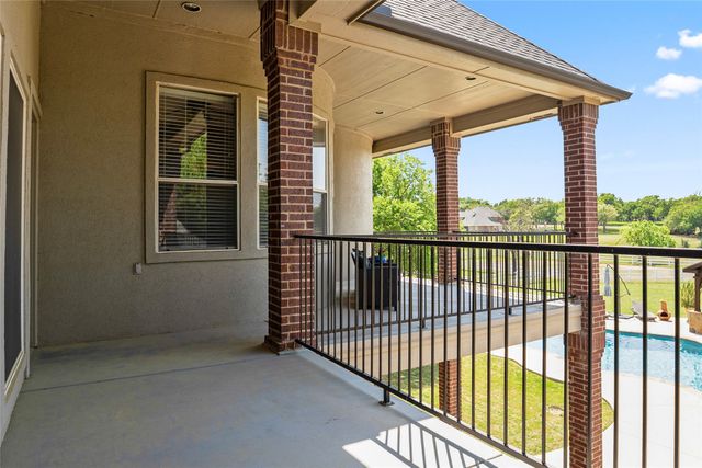 419 E Hickory Ridge Circle, Argyle, TX 76226