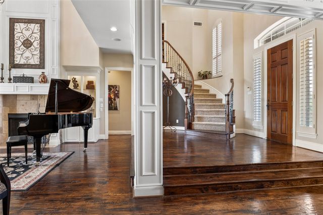 419 E Hickory Ridge Circle, Argyle, TX 76226