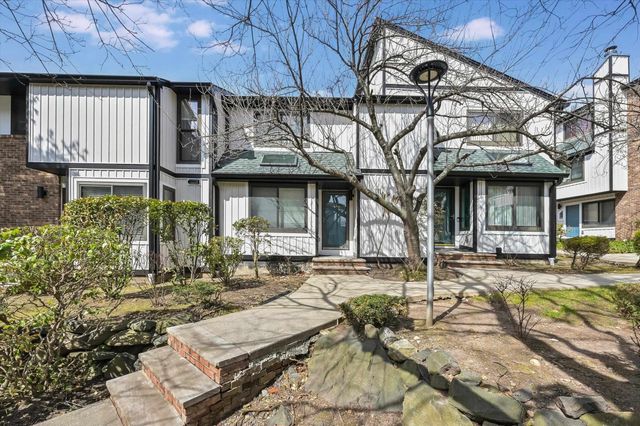 1537 #7 JOHN ST, Fort Lee, NJ 07024
