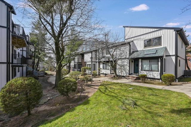 1537 #7 JOHN ST, Fort Lee, NJ 07024