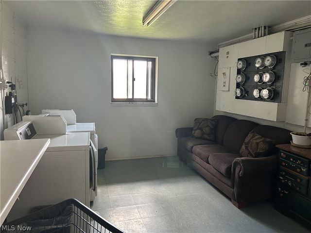 24635 Clareshire Drive 203, North Olmsted, OH 44070