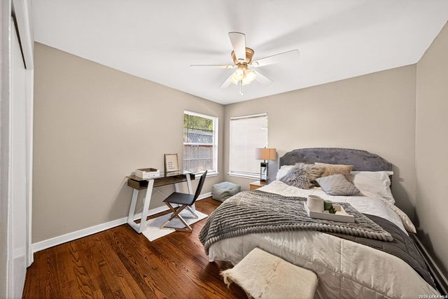 206 Enchanted Dr, San Antonio, TX 78216