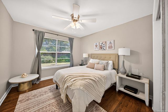 206 Enchanted Dr, San Antonio, TX 78216