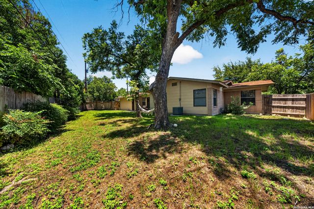 206 Enchanted Dr, San Antonio, TX 78216