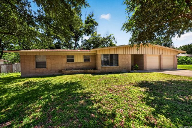 206 Enchanted Dr, San Antonio, TX 78216