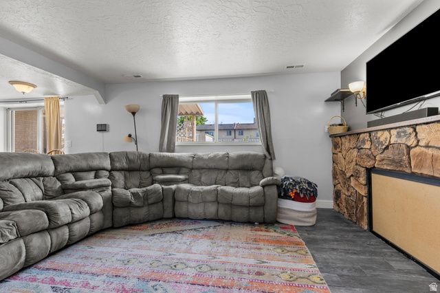 3665 W 4650 S, Roy, UT 84067