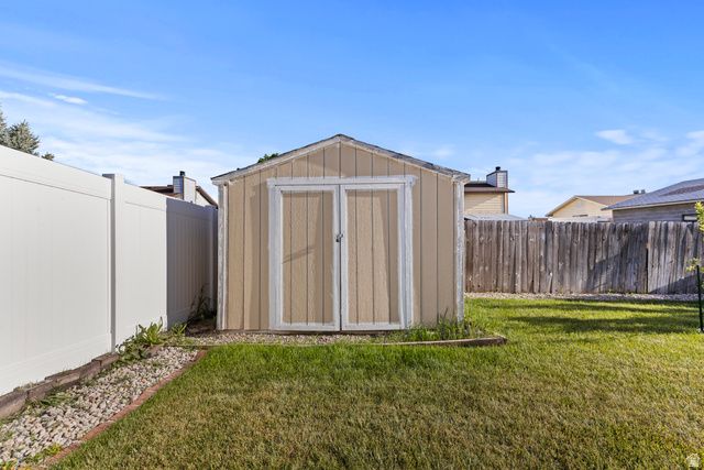 3665 W 4650 S, Roy, UT 84067