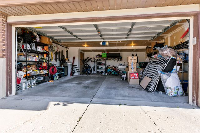 3665 W 4650 S, Roy, UT 84067
