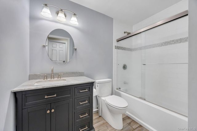 40 Twisting Drive, Lake Grove, NY 11755