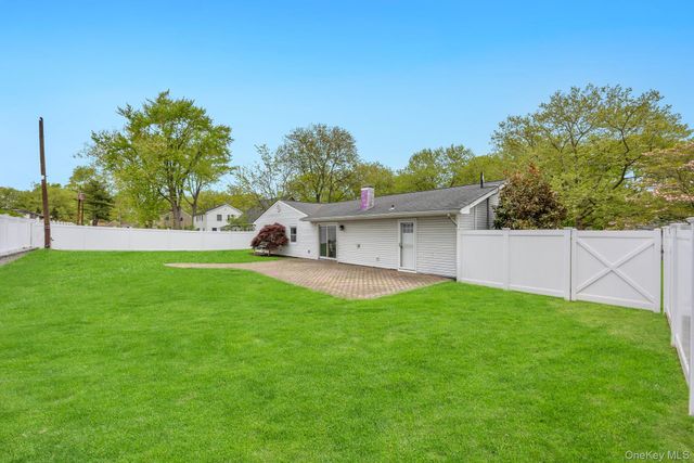 40 Twisting Drive, Lake Grove, NY 11755