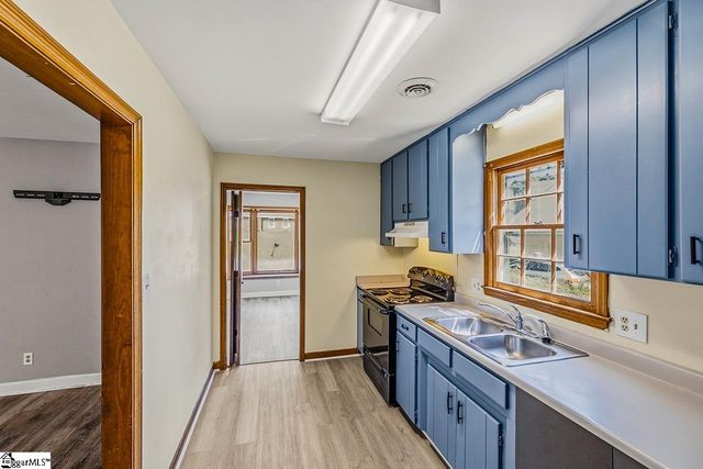 4016 Pebblebrook Court, Spartanburg, SC 29301