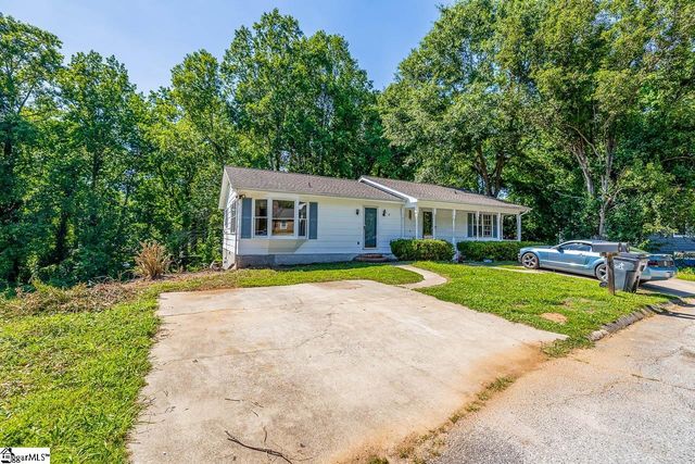 4016 Pebblebrook Court, Spartanburg, SC 29301