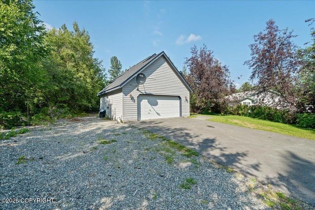8801 E Times Square Circle, Palmer, AK 99645
