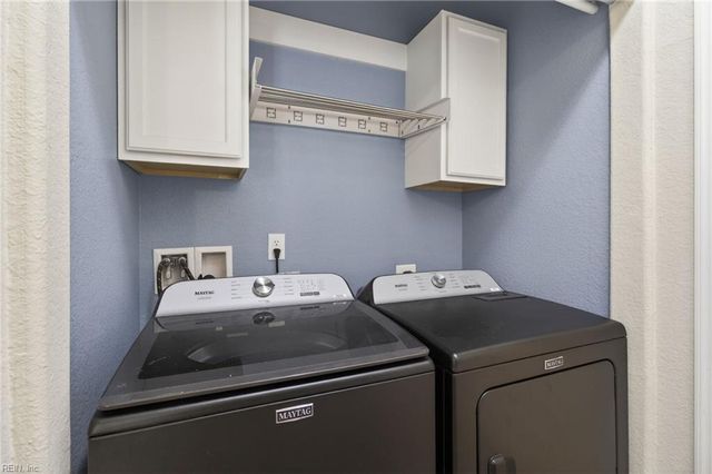 216 Monticello CT, Smithfield, VA 23430
