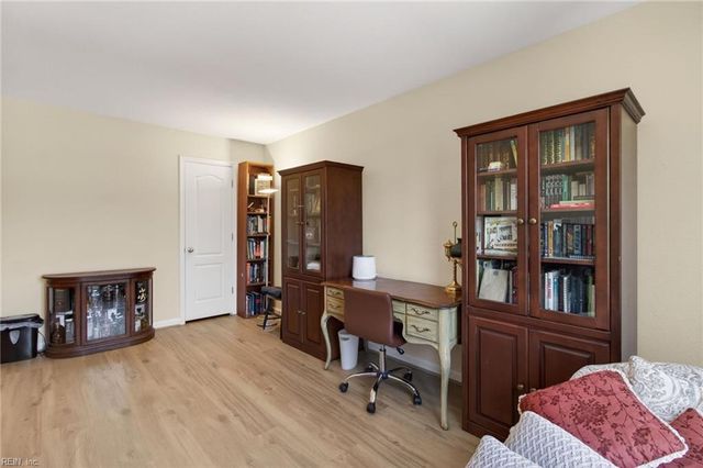 216 Monticello CT, Smithfield, VA 23430