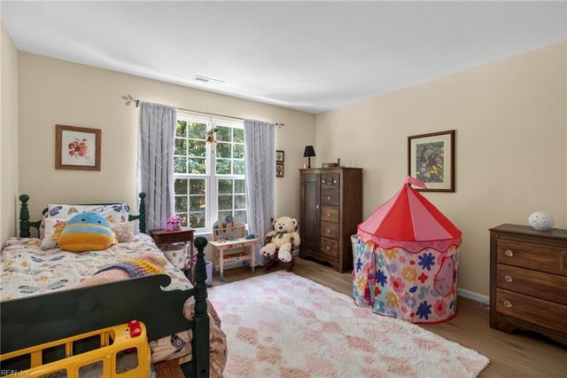 216 Monticello CT, Smithfield, VA 23430