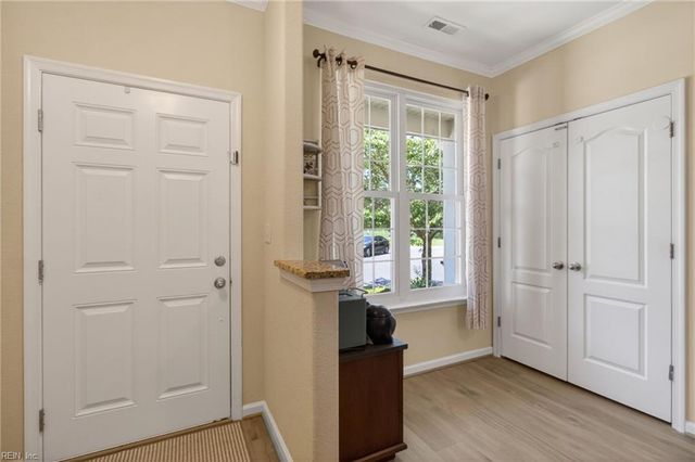 216 Monticello CT, Smithfield, VA 23430
