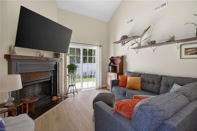 216 Monticello CT, Smithfield, VA 23430