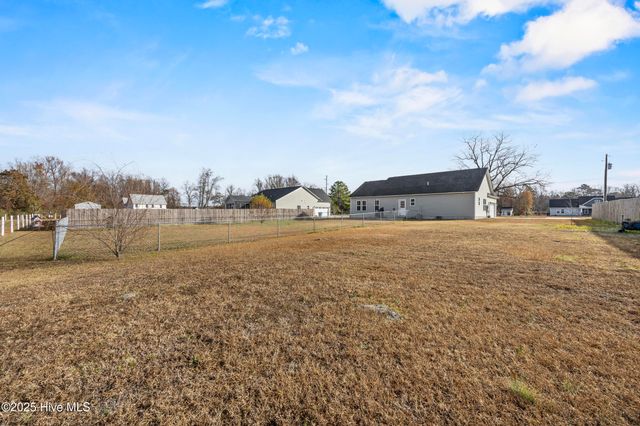 914 Haw Branch Road, Beulaville, NC 28518