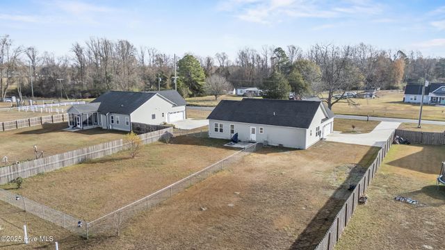 914 Haw Branch Road, Beulaville, NC 28518