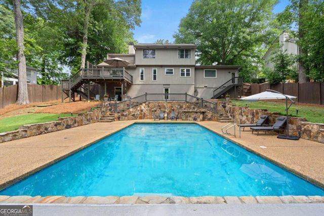 3699 Dunwoody Club Drive, Atlanta, GA 30350