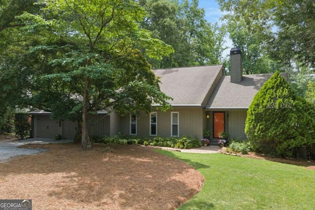 3699 Dunwoody Club Drive, Atlanta, GA 30350