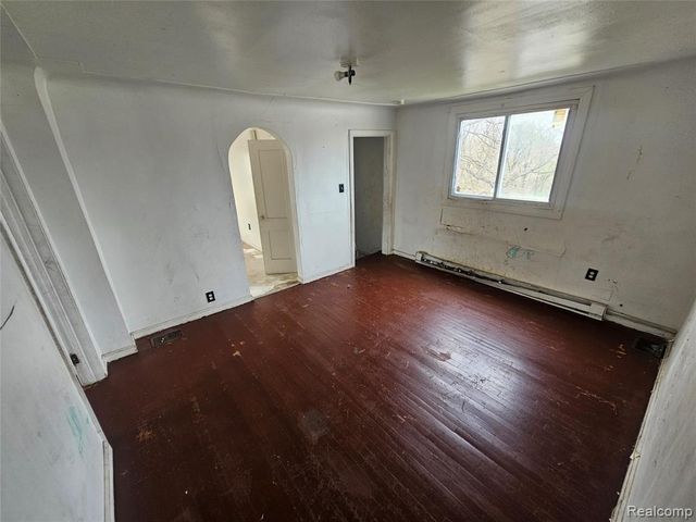 8086 Almont Street, Detroit, MI 48234