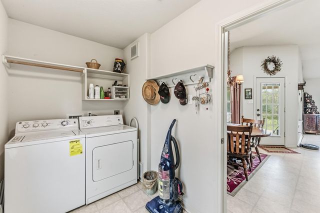 691 Bishop Road, Huntsville, TX 77320