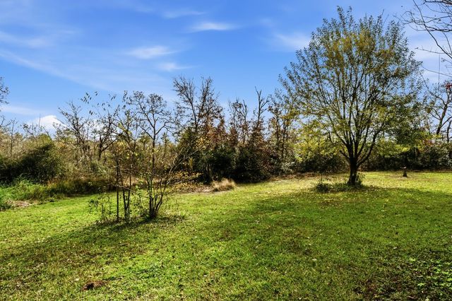 691 Bishop Road, Huntsville, TX 77320