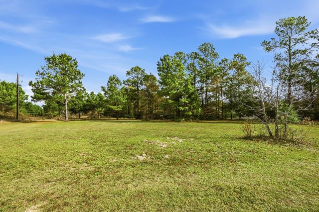 691 Bishop Road, Huntsville, TX 77320