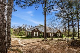 691 Bishop Road, Huntsville, TX 77320