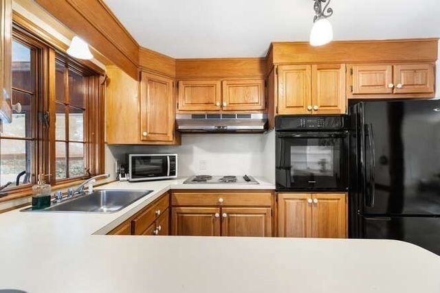 11 Ludlow Ave, Wakefield, MA 01880