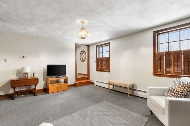 11 Ludlow Ave, Wakefield, MA 01880