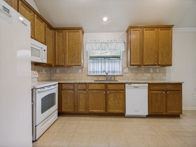 9513 Trailwood Drive, Denton, TX 76207