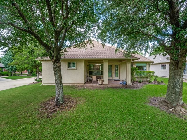 9513 Trailwood Drive, Denton, TX 76207