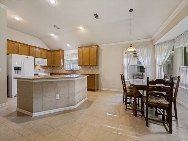 9513 Trailwood Drive, Denton, TX 76207