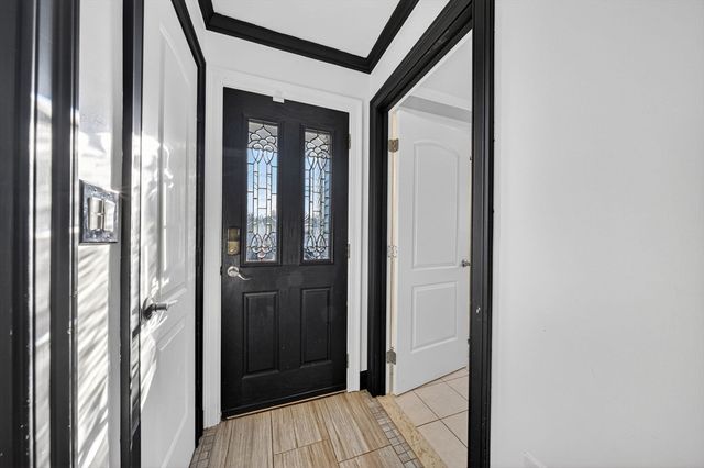 7 Bradley Ave, Somerset, MA 02725