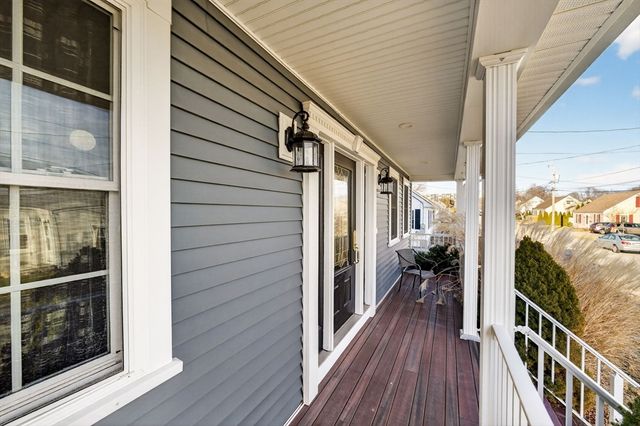 7 Bradley Ave, Somerset, MA 02725