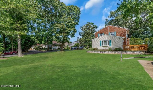 221 Harrison Avenue, Oakhurst, NJ 07755