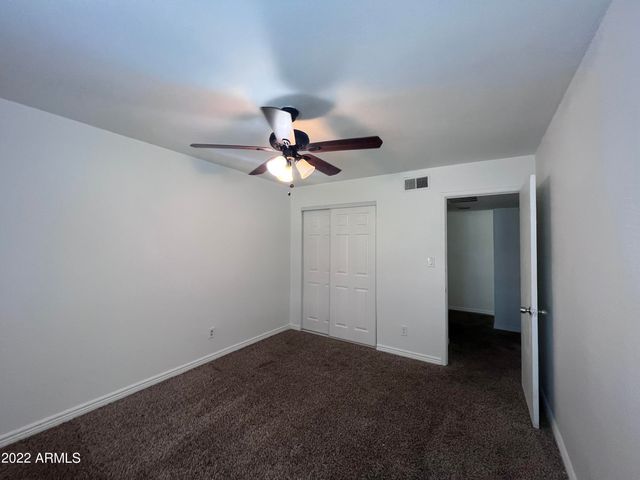 6066 W GOLDEN Lane, Glendale, AZ 85302